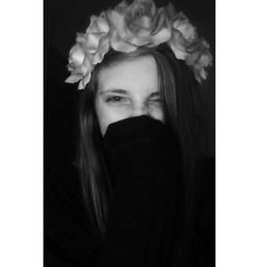 Meet your Posher, Linzee